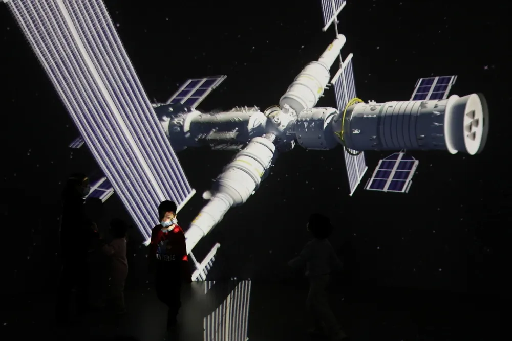 天舟二號載運補給升空　中國航天局：6月首批3名太空人進駐