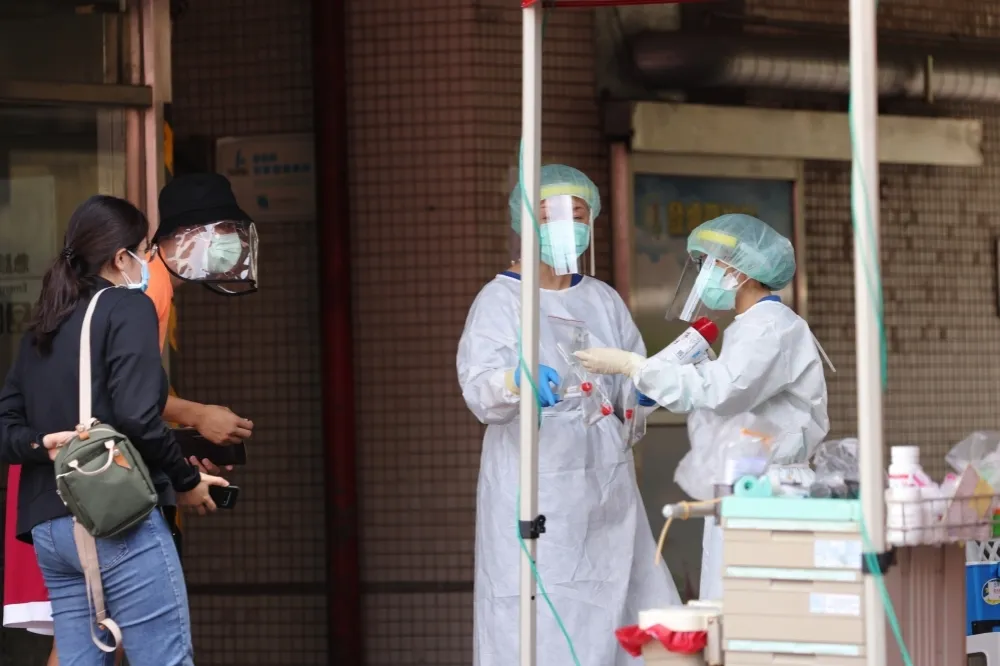 【快訊】本土+274例！再添15死 　新北猛增171例最多