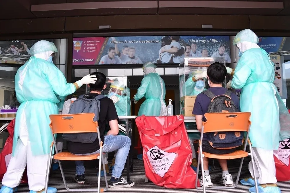 【宿舍爆群聚】文化大學14生快篩陽性　最新PCR結果出爐！
