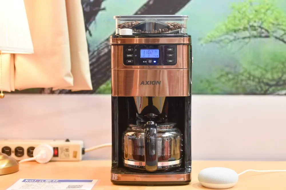 「動口不動手」的科技新體驗！憶聲電子推出德國品牌AXION聲控智慧咖啡機