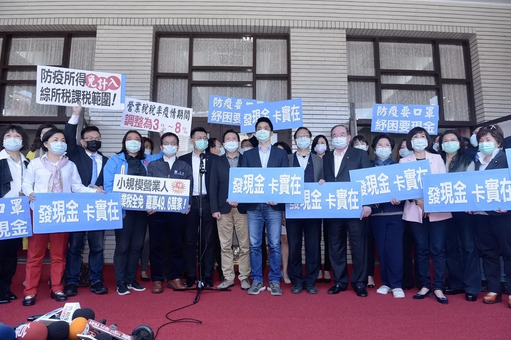 發錢母湯！柯文哲批藍綠別亂喊價　狠酸「認真做事別認真做圖」