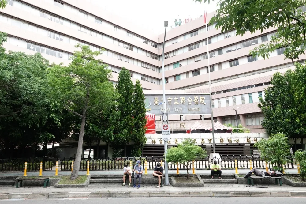 【快訊】北市聯醫陽明院區爆5名醫護確診　急診室僅收新冠診治