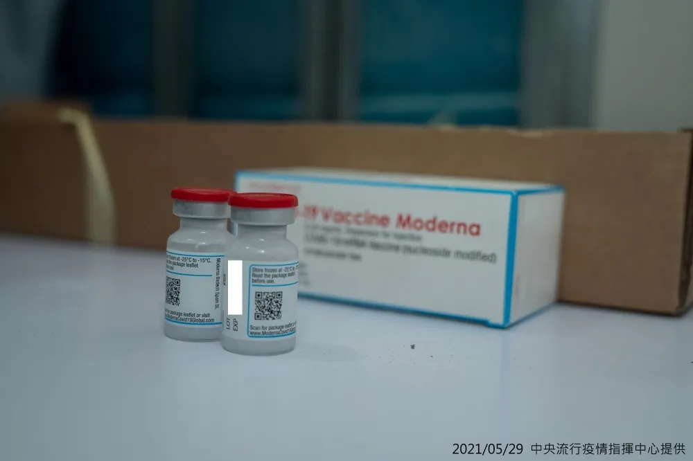 莫德納15萬劑開打了！新北市獲發9800劑　專責醫護搶先打