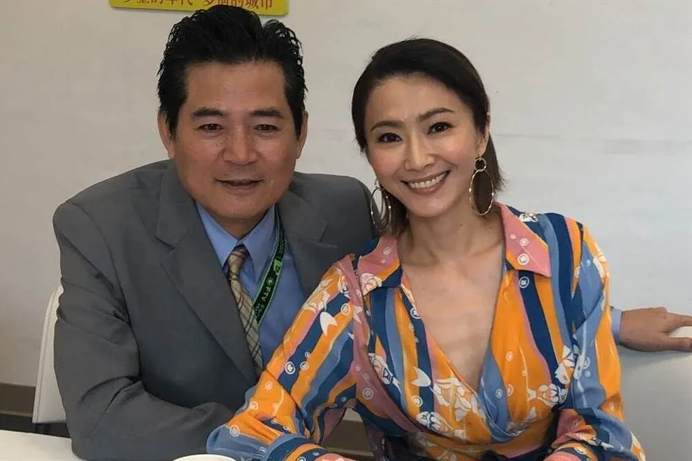 【老夫少妻拚生子】與蕭大陸已秘婚3年　侯怡君辛苦懷孕準備當媽