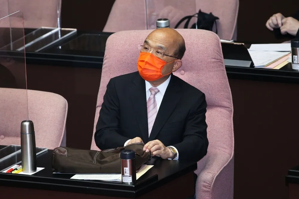 拿雞腿比疫苗　蘇貞昌被酸幹話王「爛透了！」