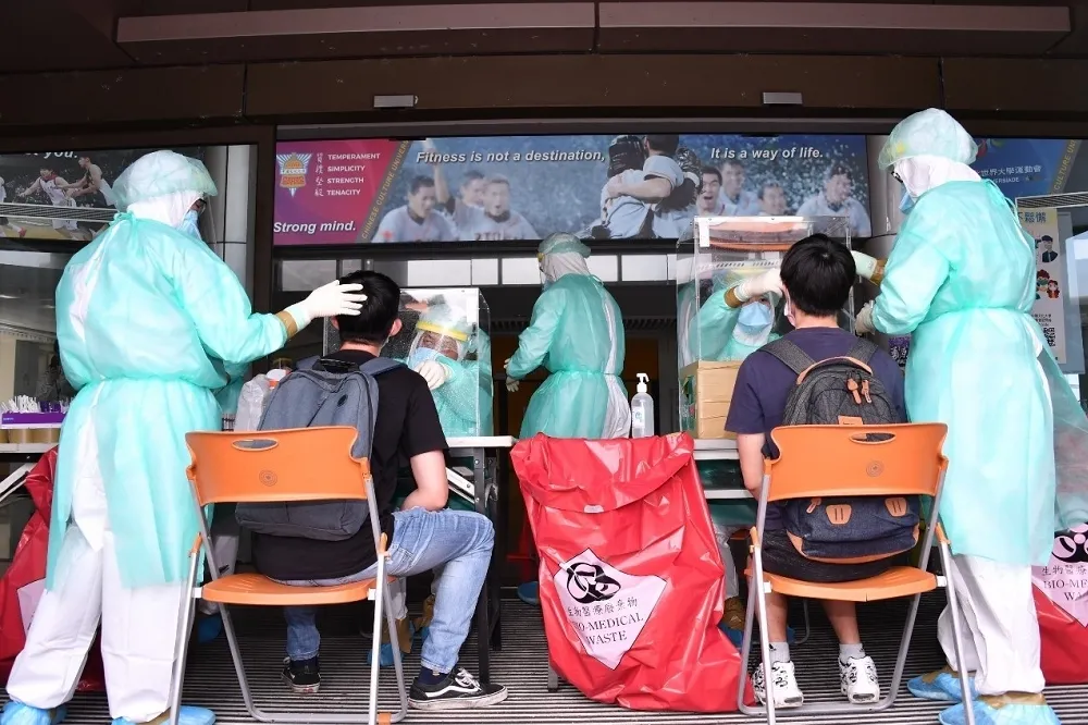 文化大學澳門生返國確診　同寢室友在台也染疫