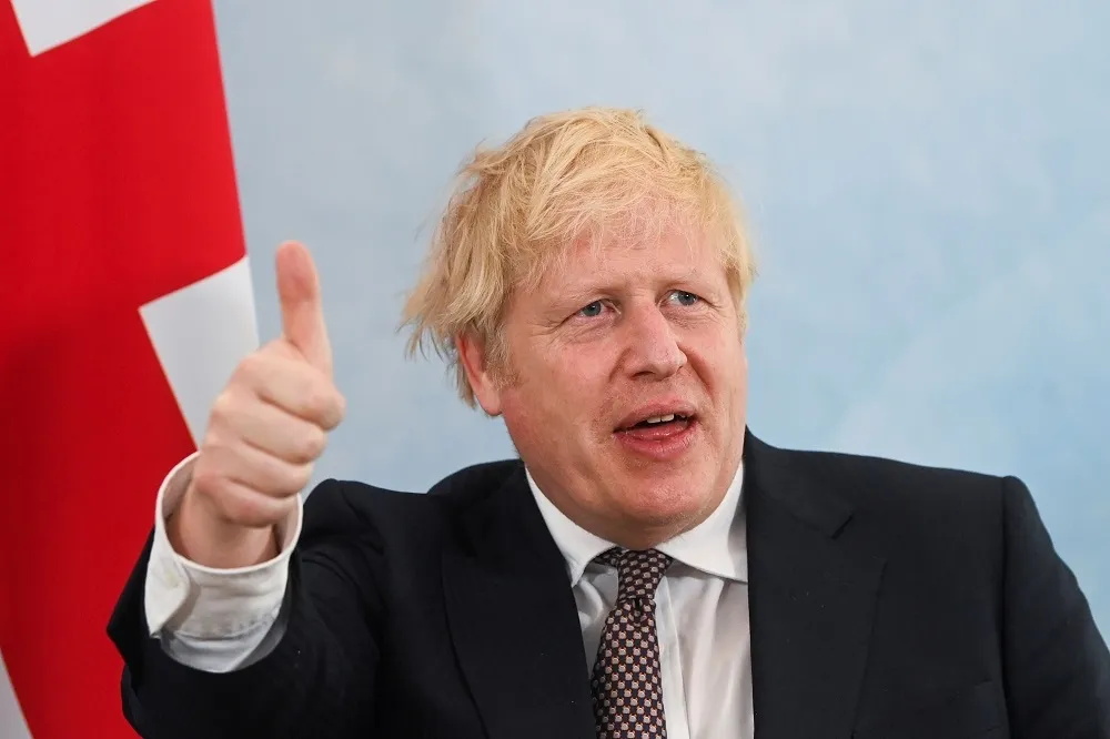 【G7峰會】籲拿出10億劑疫苗　英國首相先捐1億劑幫助窮國