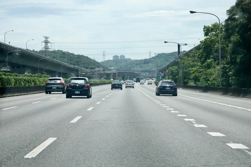 【最冷清端午】疫情大砍國道車流量　較去年同期銳減63%