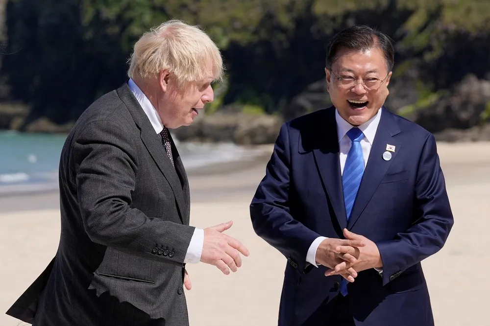 【G7峰會】日韓雙邊會談告吹　菅義偉最後一刻取消會見文在寅