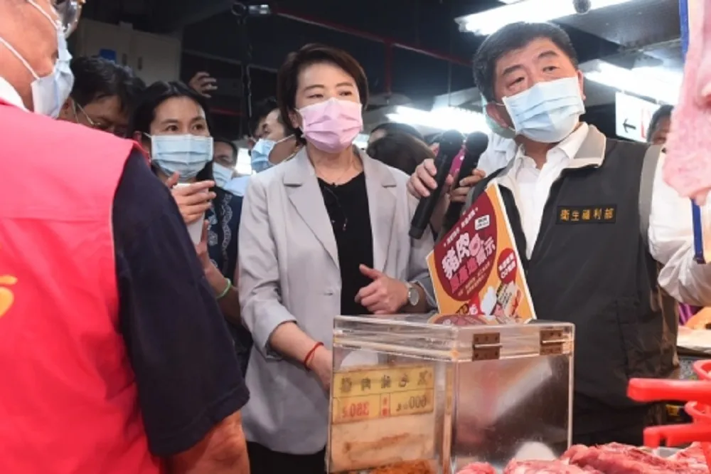 【互相未接來電】黃珊珊酸：電話接了有用嗎？　陳時中回電「沒啥特別問題」