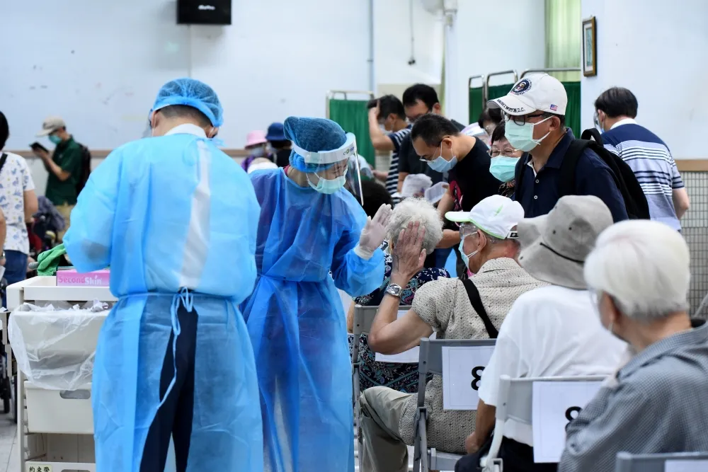 【快訊】確診數再降！本土+132例　8人染疫亡