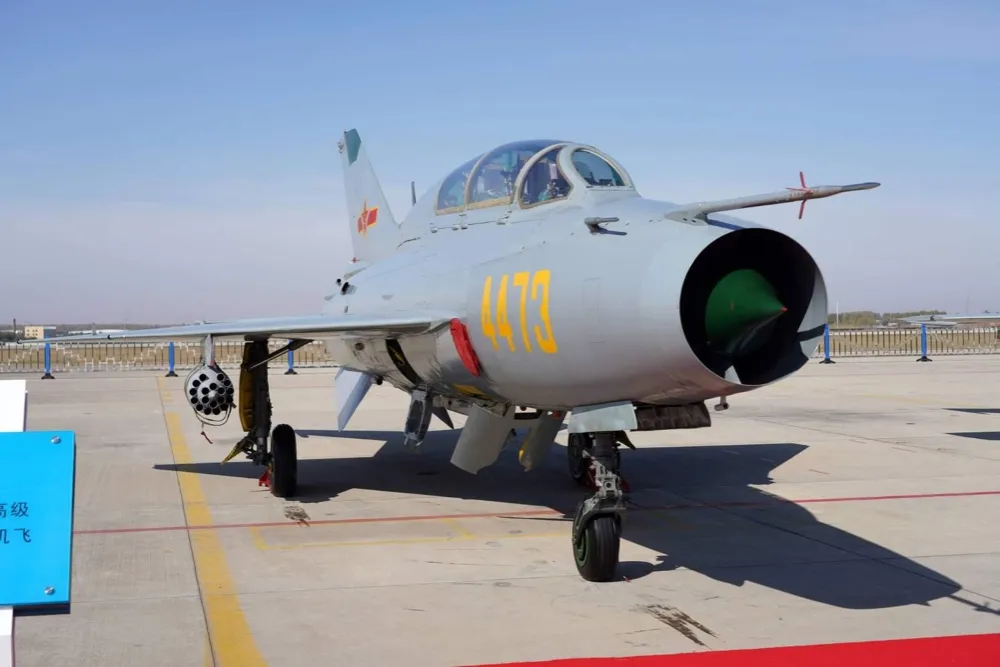 首見「殲-7」擾台　解放軍機7架次闖我西南空域