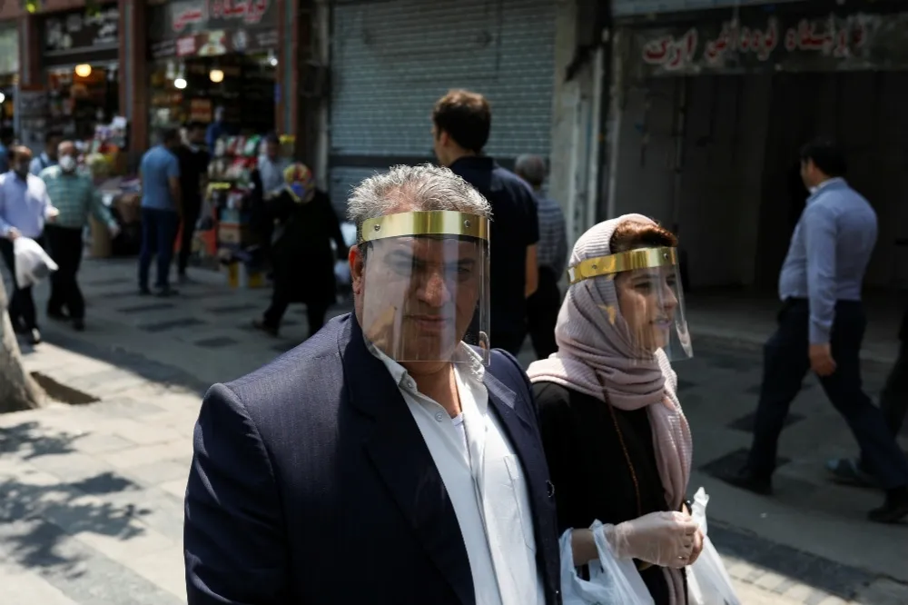 連衛生部官員也確診！伊朗為什麼會成為中東疫情最嚴重的國家？