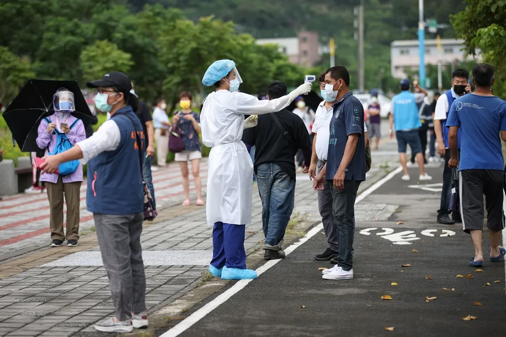【累積死亡610例】5名死亡個案皆慢性病患　本土確診+76「新北最多」