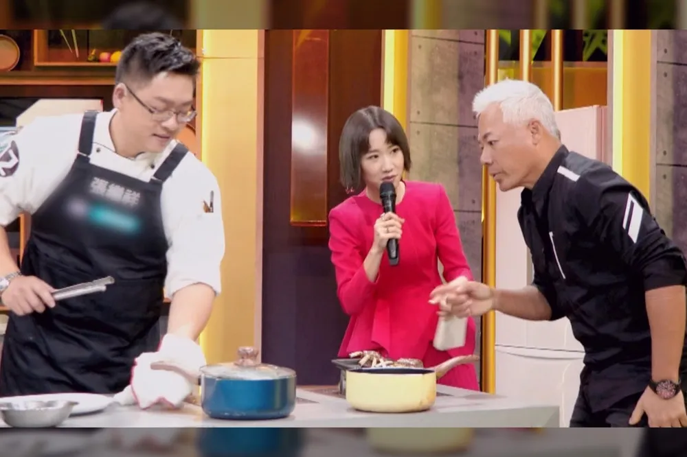 《料理之王2》美味回歸　飛行導師巫啟賢帶情緒講評主持人傻眼