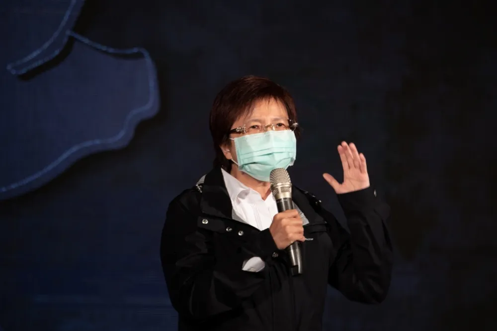 「政府又來添亂了！」　邱淑媞怒嗆疫苗殘劑亂象：嫌醫護不夠忙