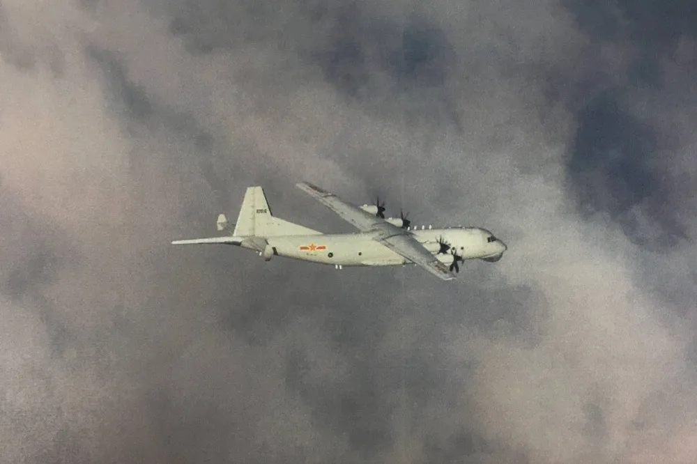 解放軍機「惦惦」5天又蠢動　26日派1架運8鬧我西南空域