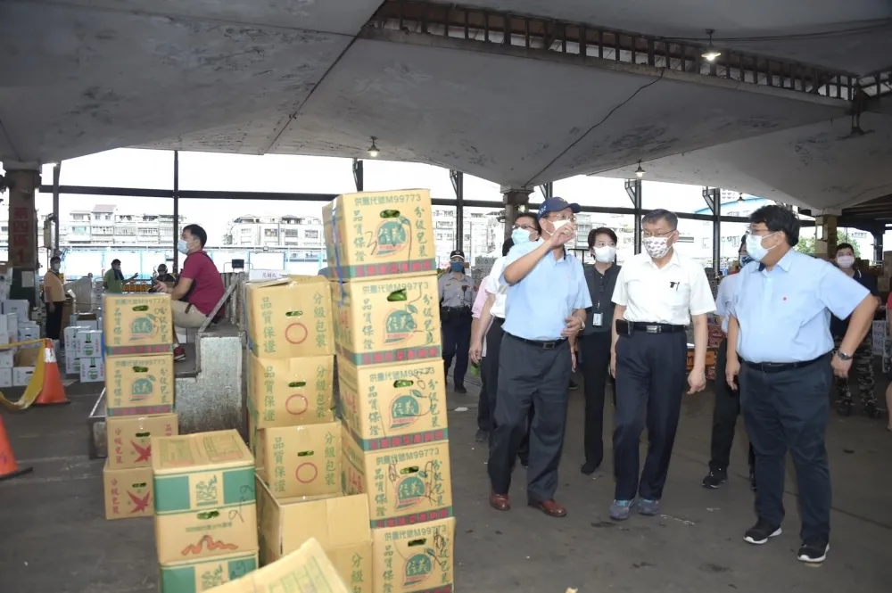 柯文哲找王必勝幫忙了！　北市批發市場下周大規模PCR