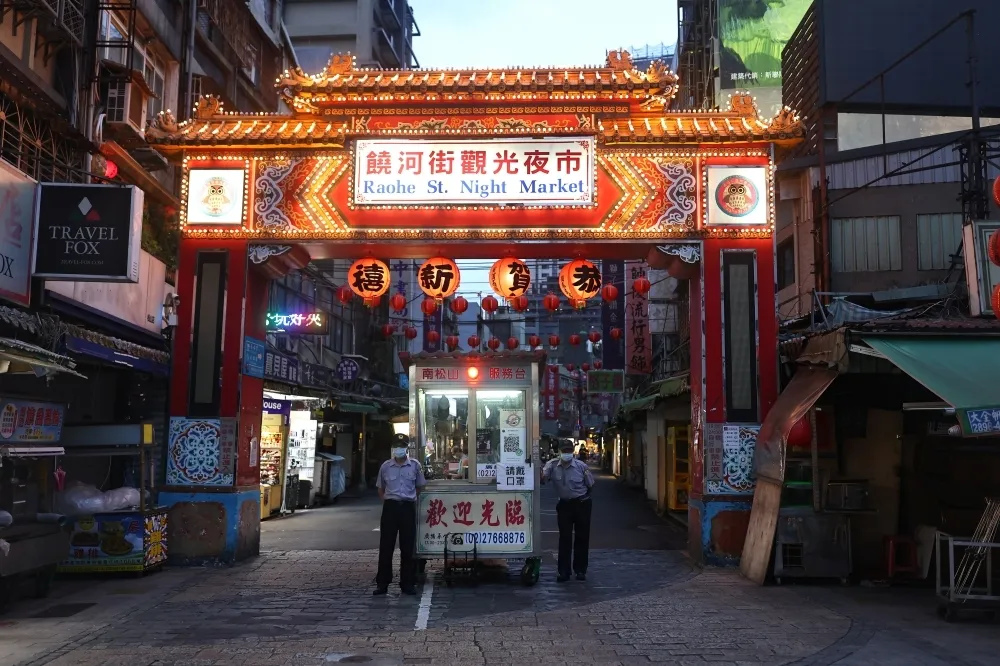 柯文哲憂「餓死比病死多」准北市夜市復業　網戰翻：想強化三級逆