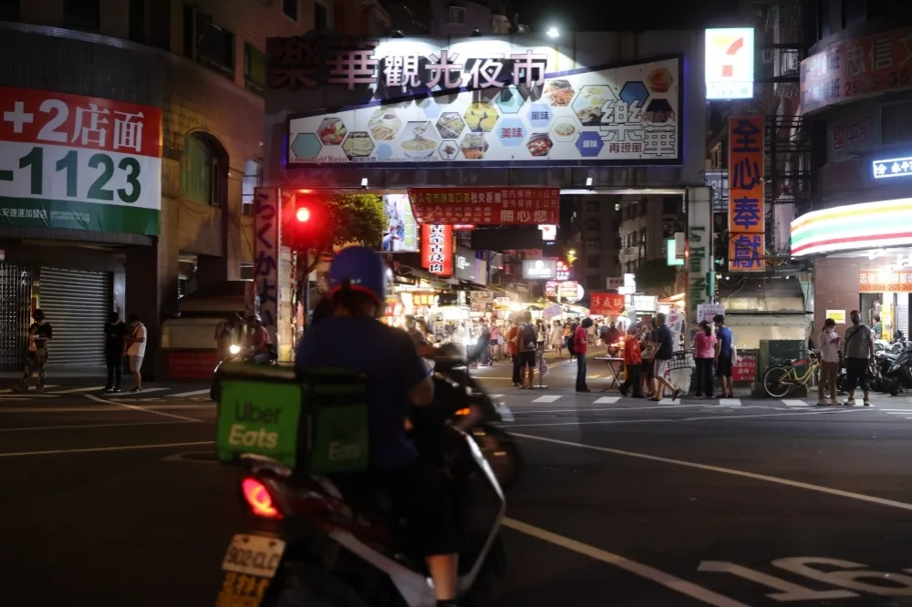 北市夜市29日起「微解封」　侯友宜：新北維持三級限外帶