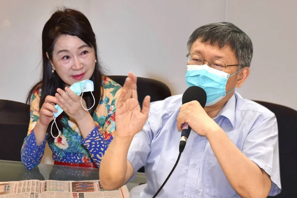 周玉蔻爆「獨家」猛打北市　柯文哲回擊：狗尾巴被剁下，掉地上還自搖