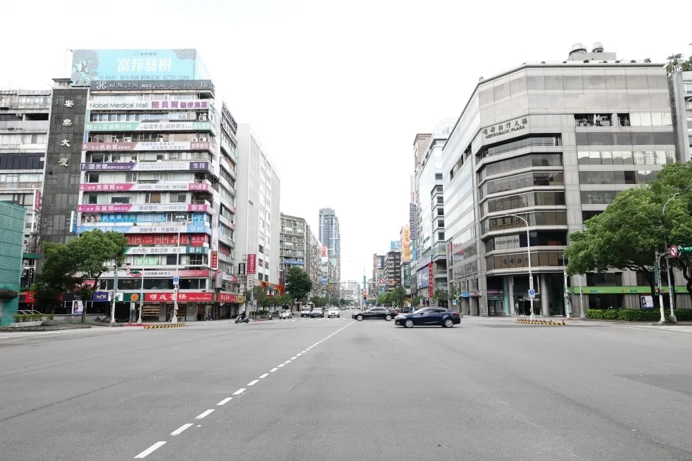 「已達降級條件」　台大教授曝解封重要關鍵