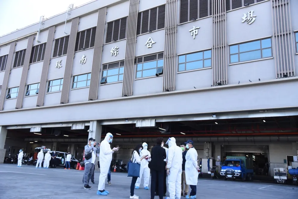 環南攤商再爆41人確診　林昶佐急電陳時中：隨時強化與北市「合作」