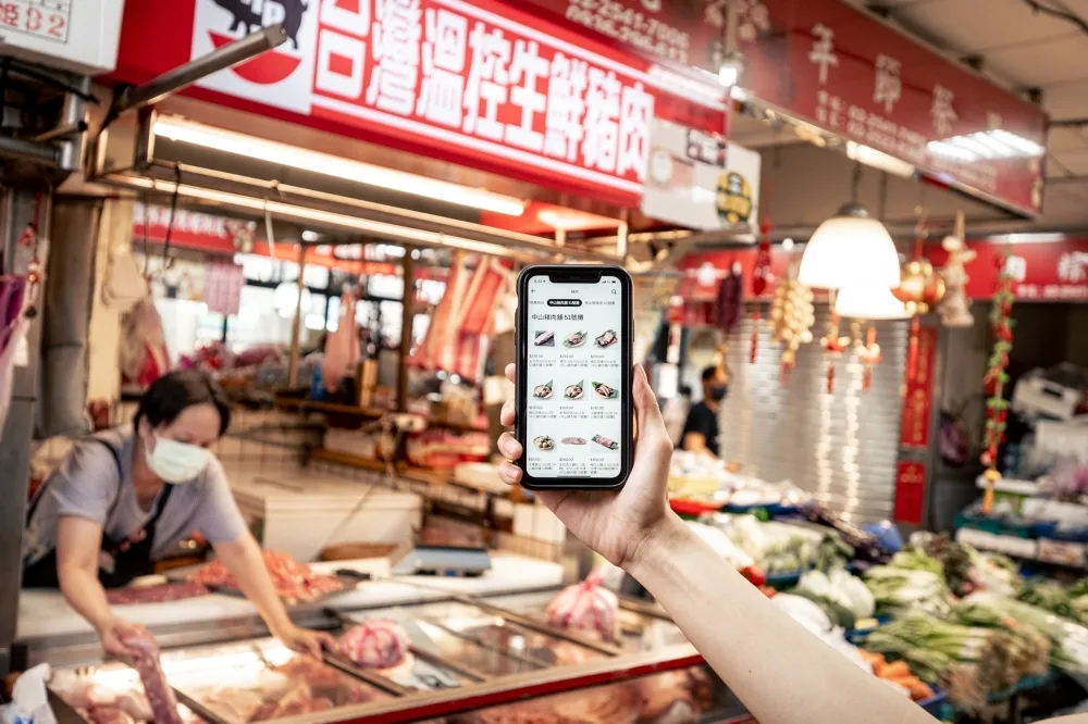 【折扣碼】在家也能逛菜市場！Uber Eats 與 9 家知名傳統市場合作　30 分鐘外送到府