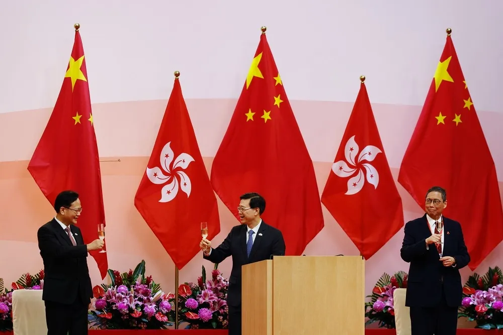 中駐英使館回嗆英國　國安法實施後「正義得以伸張」