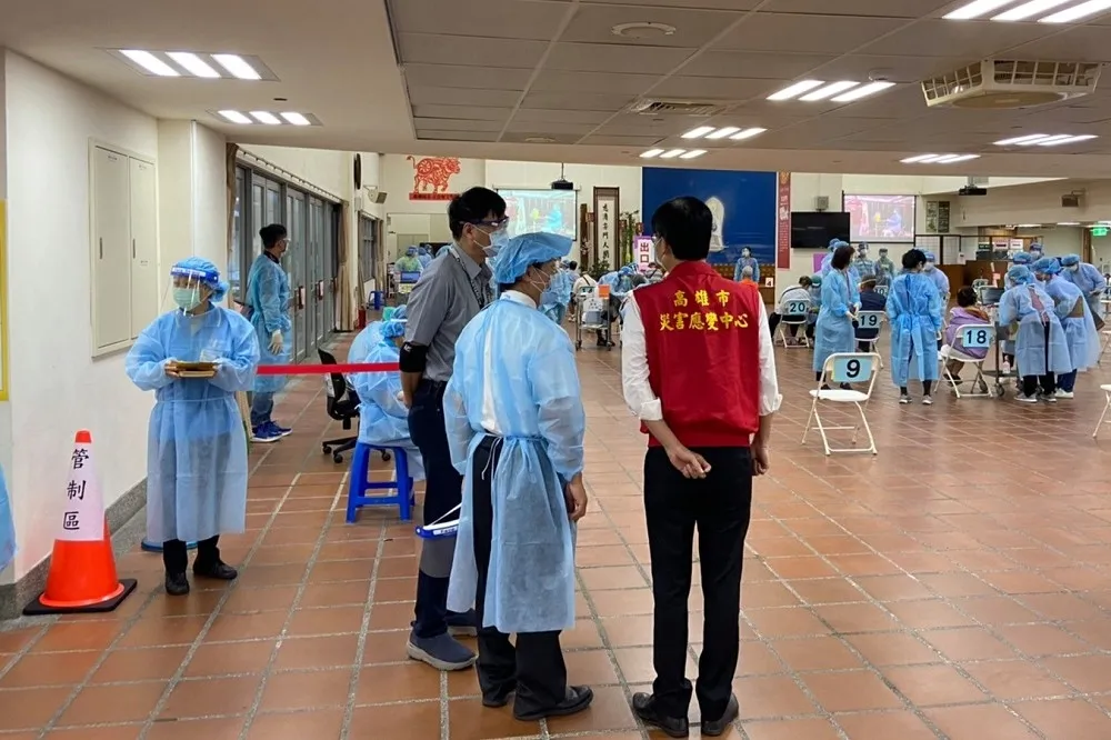 高雄首例！7旬翁打完莫德納後猝死　在接種休息區就意識不清