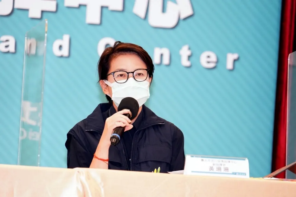 【雙黃不同命】黃世傑「被請假」　黃珊珊：我沒利益問題免請假