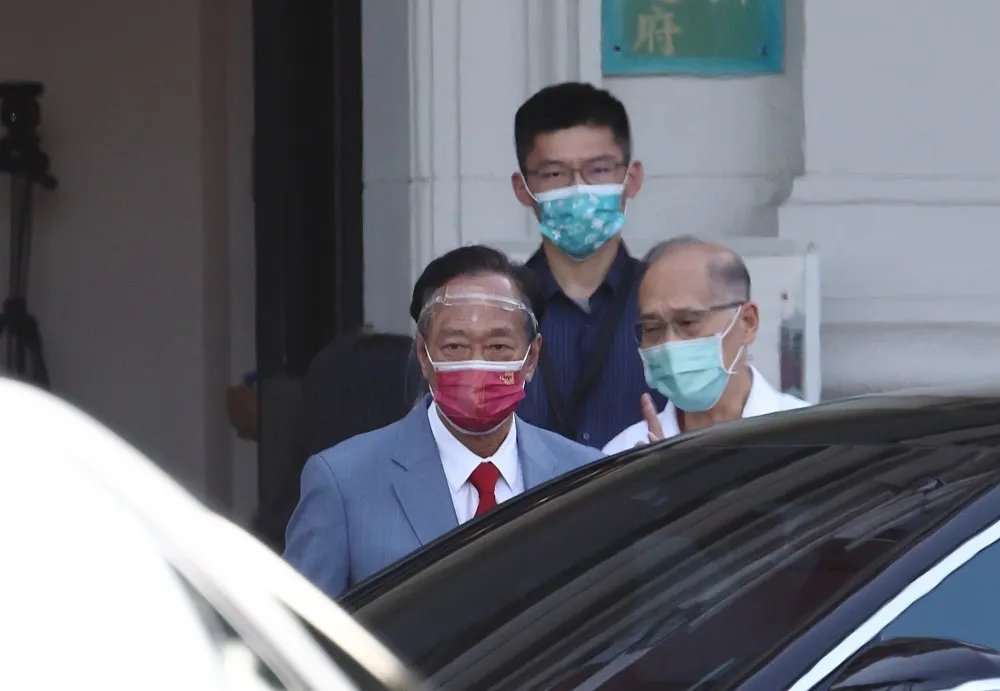 外媒曝郭台銘、台積電買BNT疫苗已達初步協議　郭董爆氣說這句