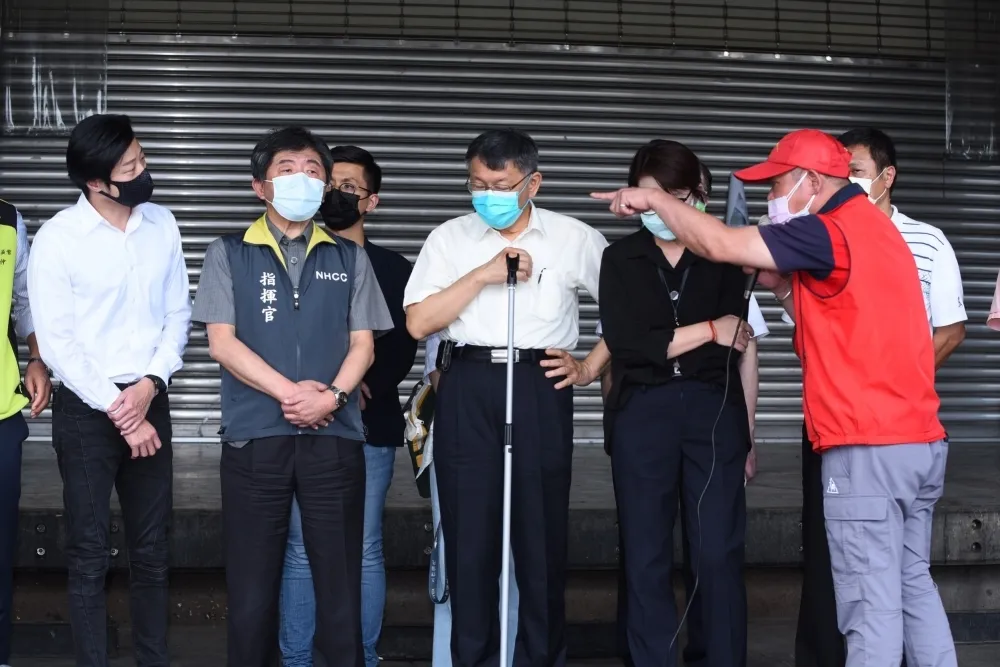 反擊林昶佐轟環南PCR篩檢慢　柯文哲：中央沒能力才一直校正回歸