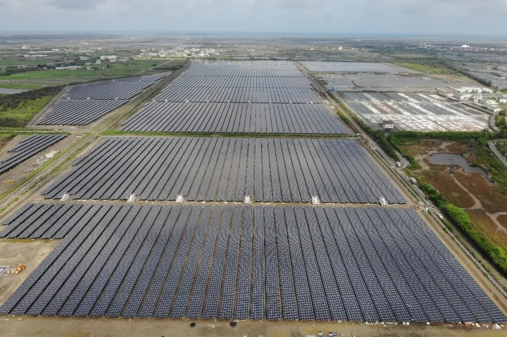 台糖在不利耕作農地種光電　每年將供應3億度綠電