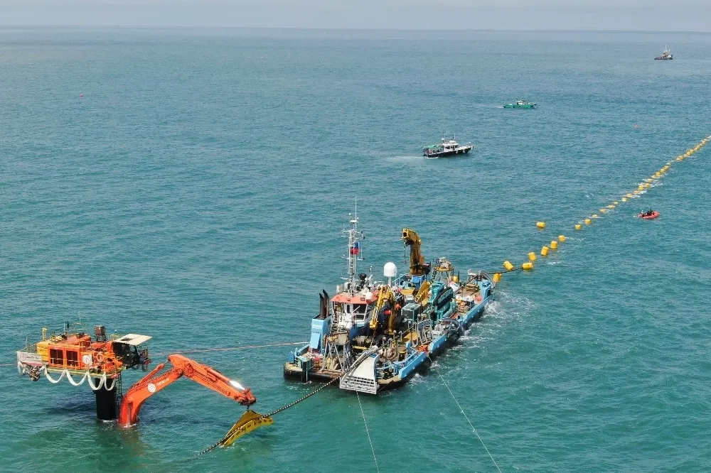 海能風電攜手在地廠商　完成35公里海纜安裝工程