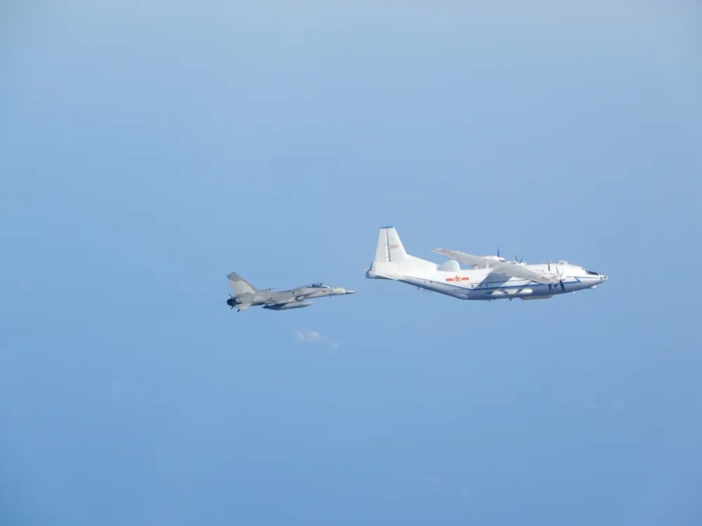 解放軍運八機擾我西南空域　我空軍廣播驅離