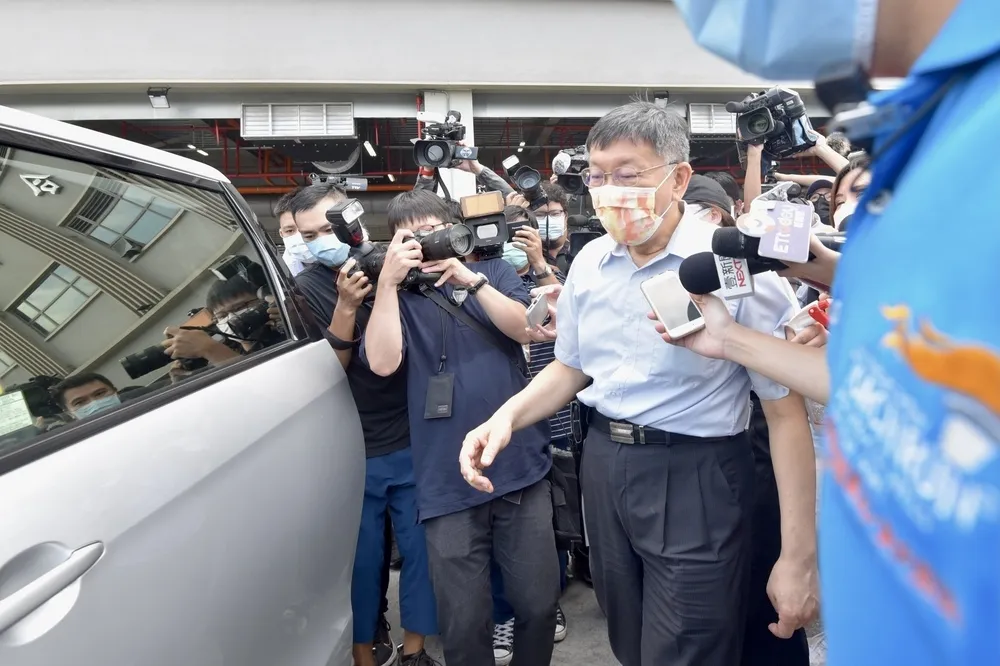 柯文哲揚言公布總統疫苗施打名單　府冷回：禁得起檢驗
