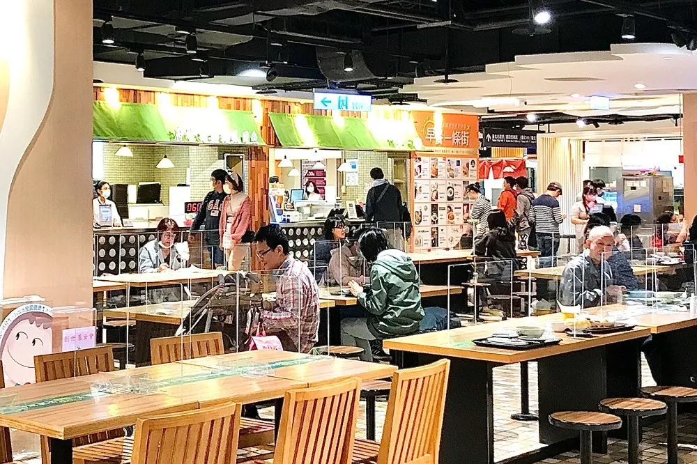 餐廳開放內用須保持社交距離　若出現確診停業3天