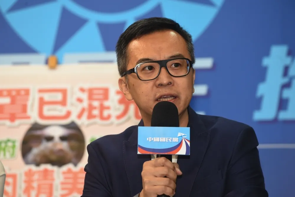質疑高端、聯亞人員悄打國際疫苗　國民黨批衛福部名單備註「開後門」