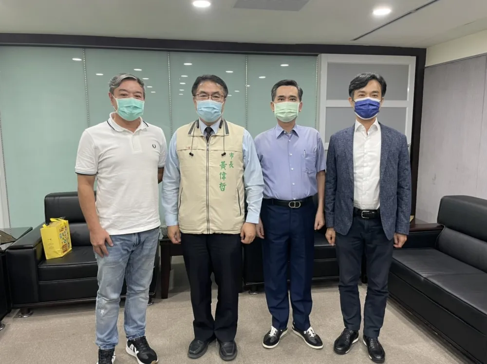 台南推動數位發展和市港合一    三董事長允諾力挺黃偉哲