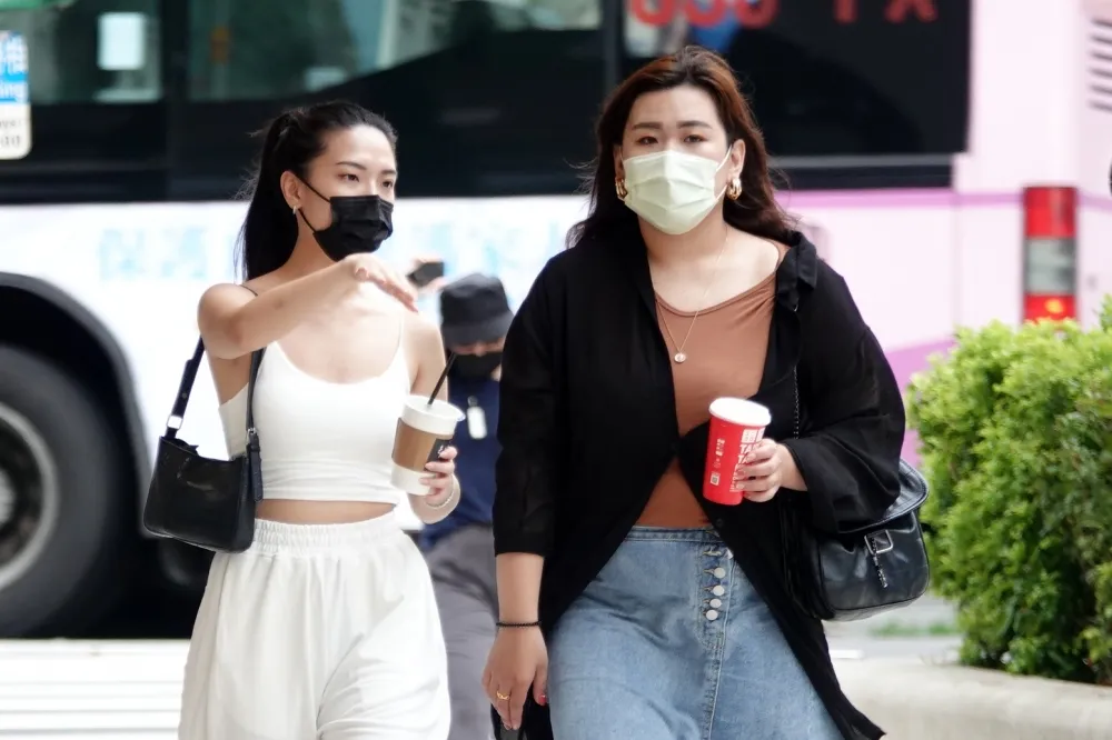 緊盯颱風溫床！彭啟明揭可能走向　周末前天氣「激動」防午後雷雨