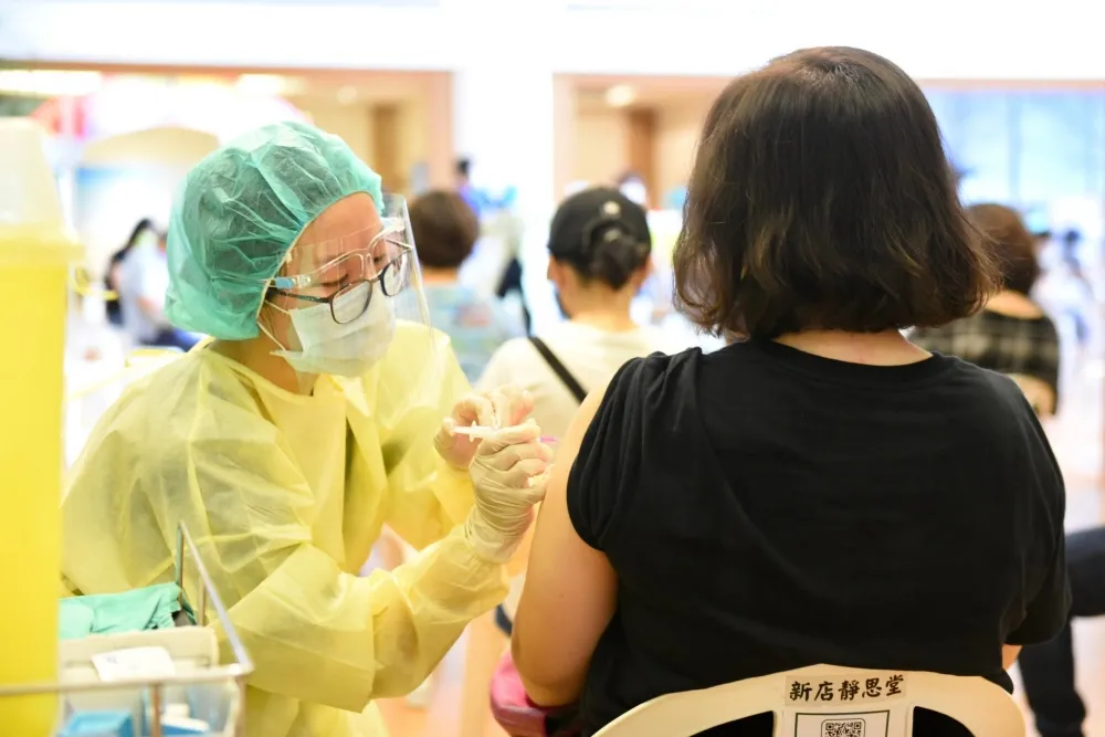【快訊】確診又升！本土+29、4人染疫亡　緬甸增列重點高風險國