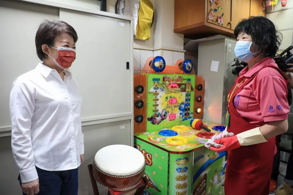 三級警戒若鬆綁  盧秀燕：台中1124處優先漸進式解封