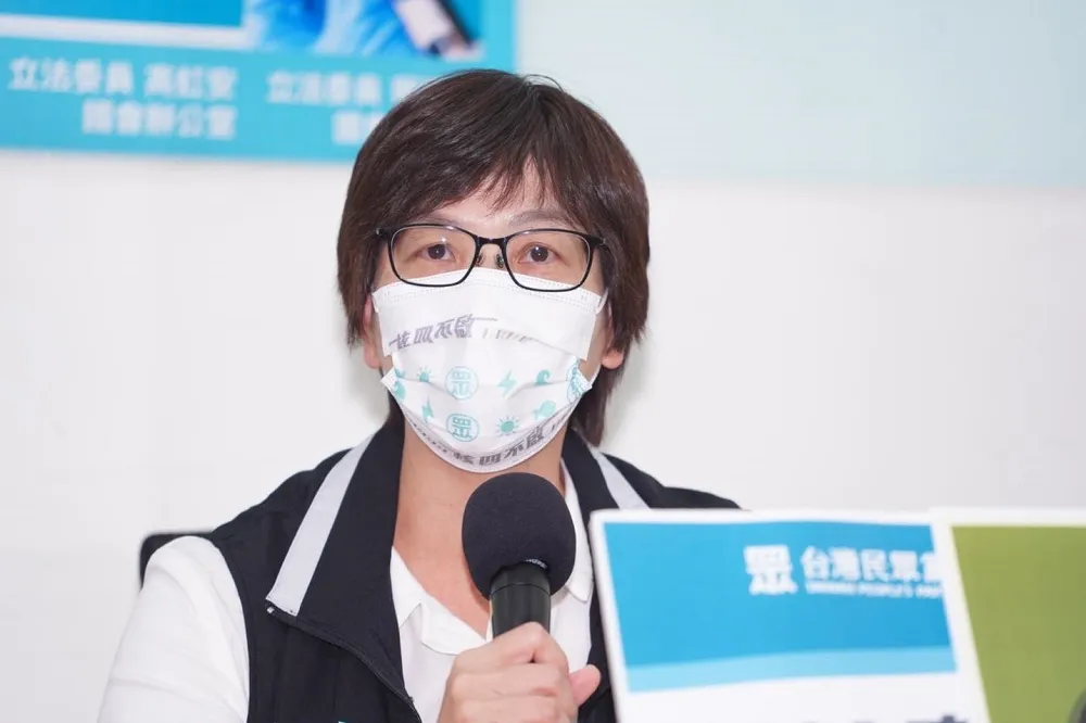 喊普發現金才能真正紓困　蔡壁如要行政院「不要在冷氣房裡防疫」