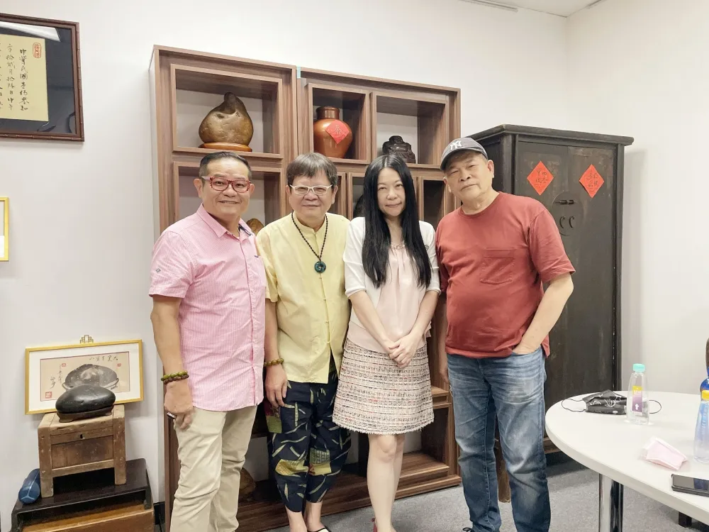 許效舜玩真的！接藝祈鑽營運長搭熱潮