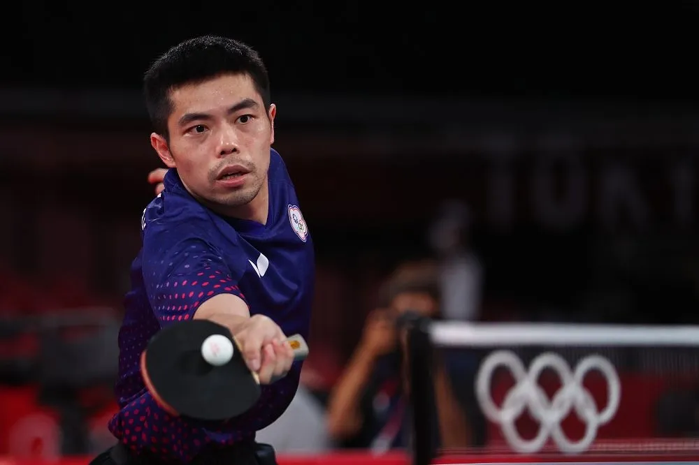 【東京奧運】40歲「桌球教父」苦戰23歲選手　莊智淵逆轉拼進32強