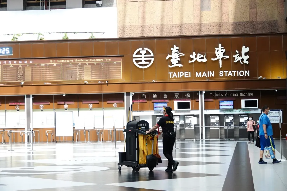 台北車站3天4清潔員染疫　世貿一館保全也遭傳染