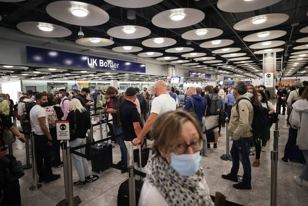 疫情停飛損失40億美元　英國希斯洛機場呼籲政府開放「疫苗旅客」觀光
