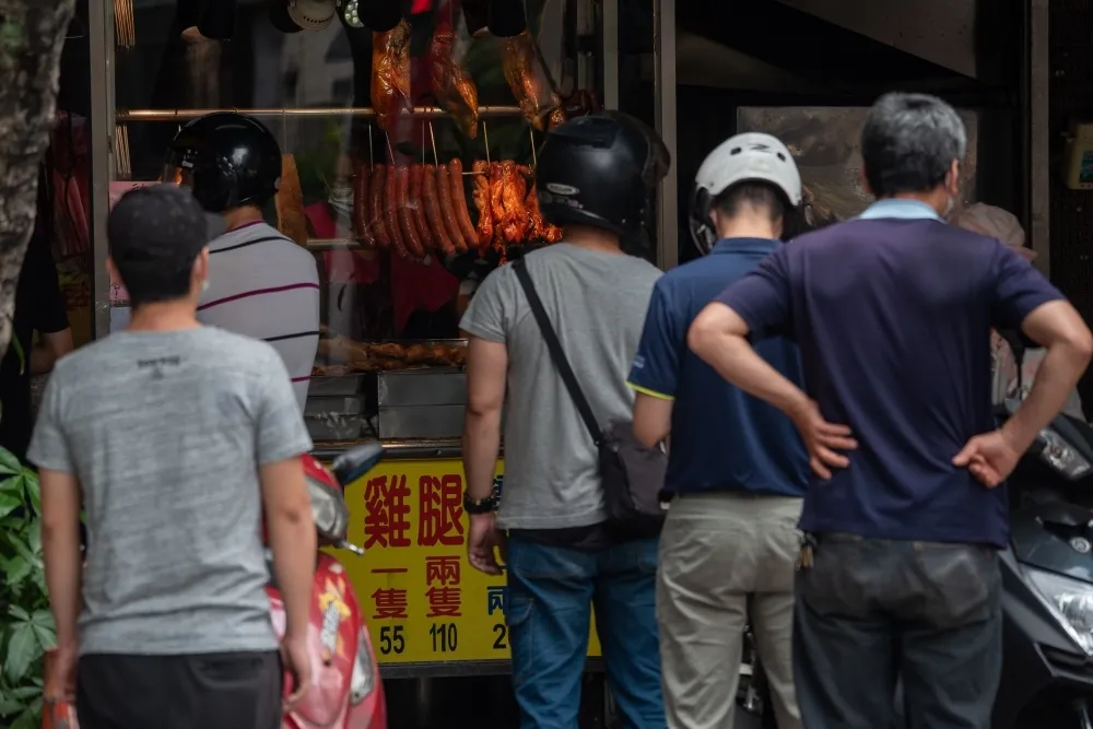 新北解封看這周3大監測指標！　餐廳內用、海邊戲水再稍等