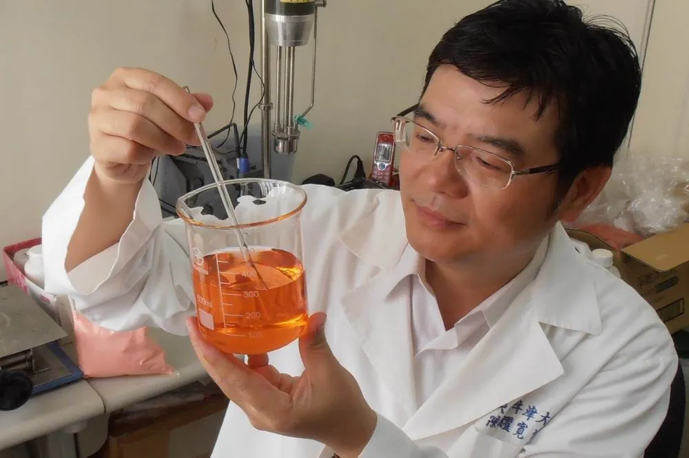研發近20年　產學合作育毛養髮劑獲國內第一張發明專利